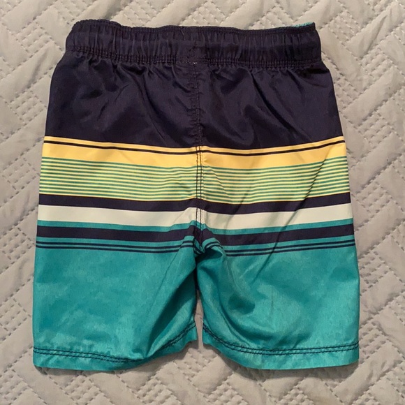 Toddler swim trunks - Picture 3 of 3